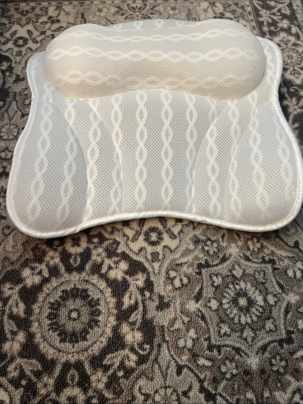 Zenfinity Bath Mesh  Pillow in White